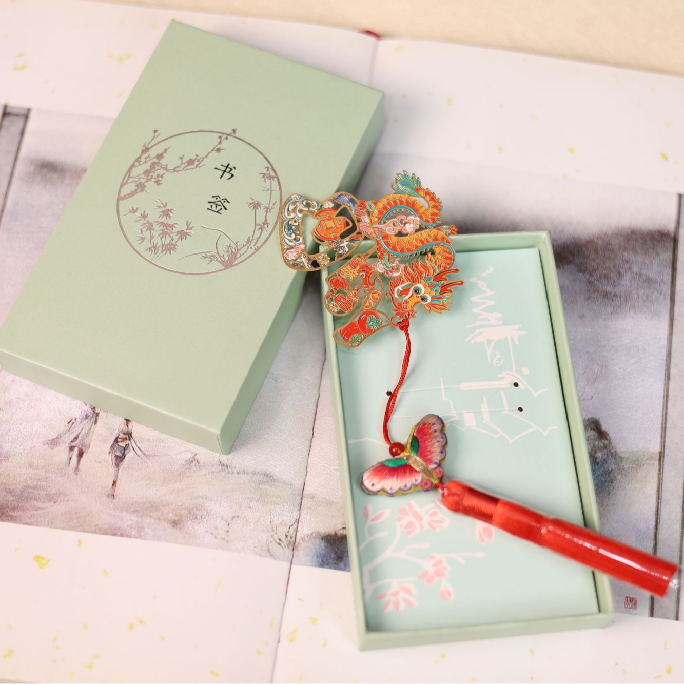 非遗手工苏绣双面黄铜刺绣书签国风特色伴手礼品大熊猫纪念礼品