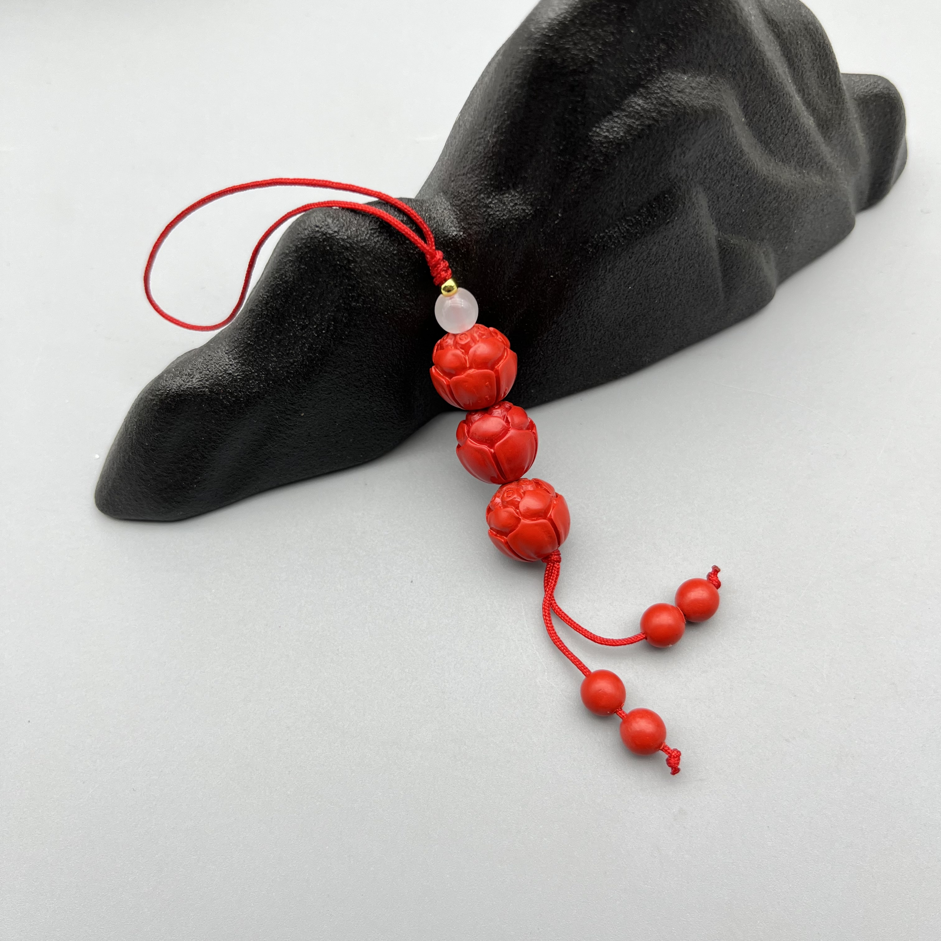 含辰砂工艺品HC124红色雕刻莲花挂件