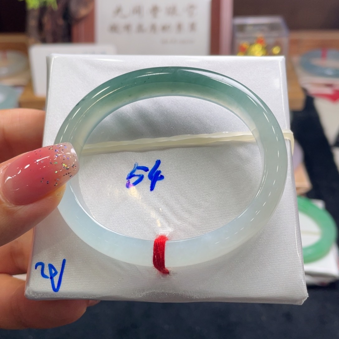 翡翠手镯未镶嵌翡翠54官方