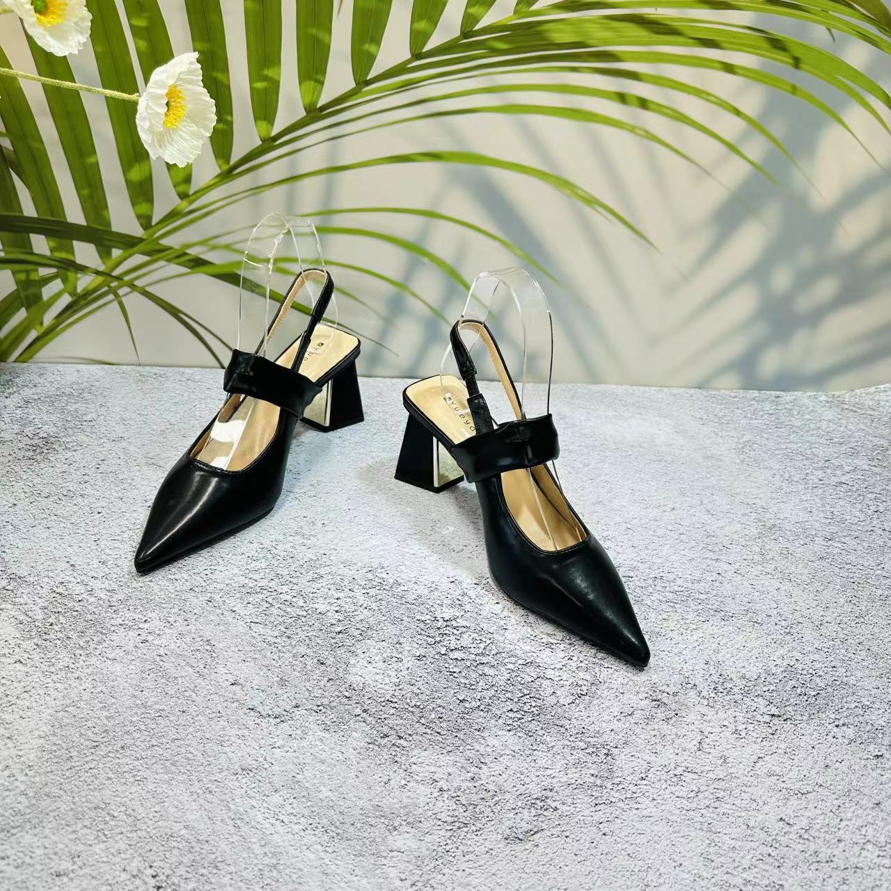 小强家女鞋 芽儿家时尚气质女鞋（2XQ0595）《W34EYH1259701》