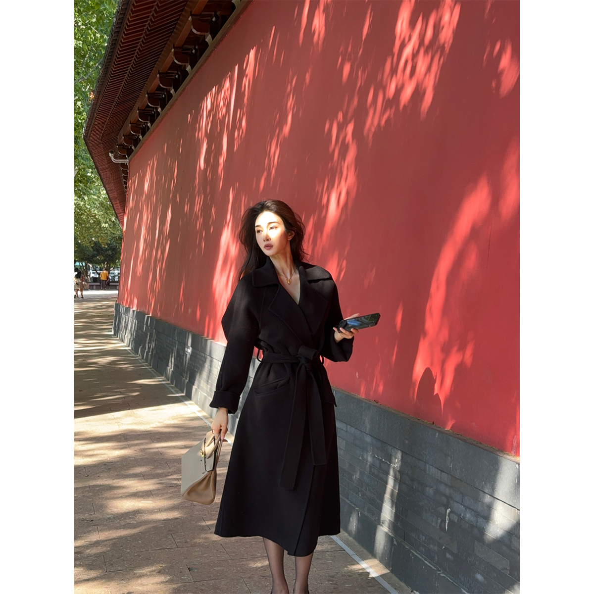 ACHI大也池◆高智欧尼~山羊绒黑色翻领绵羊毛中长款大衣