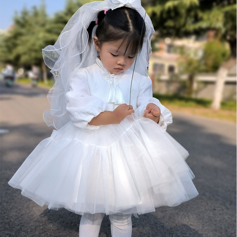 女童秋冬白色婚纱连衣裙中式蓬蓬裙生日周岁礼物表演长袖花童