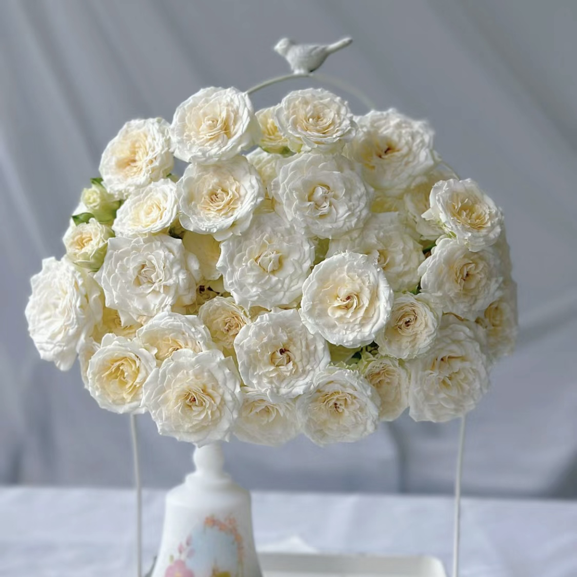 白LUV-多头玫瑰（任意两单包邮，一单需要补运费）