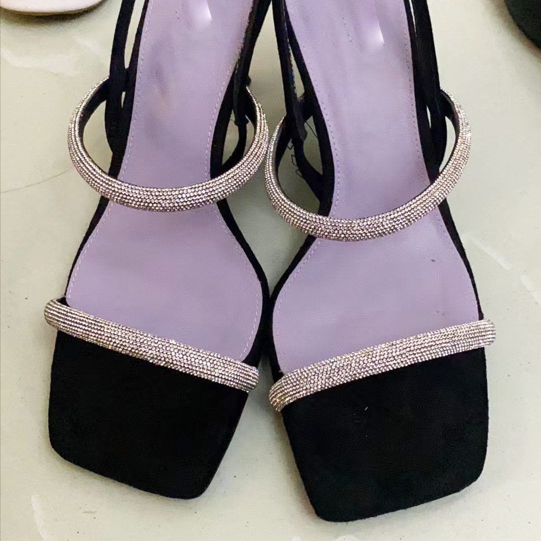 品牌库存女鞋清仓