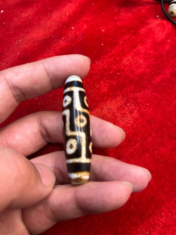 九眼玛瑙材质吊坠