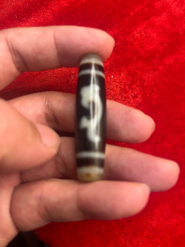 勾勾玛瑙材质吊坠