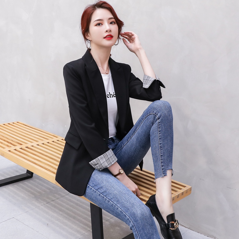 黑色小西装外套女上衣2025春秋新款高级感网红休闲小个子短款西服