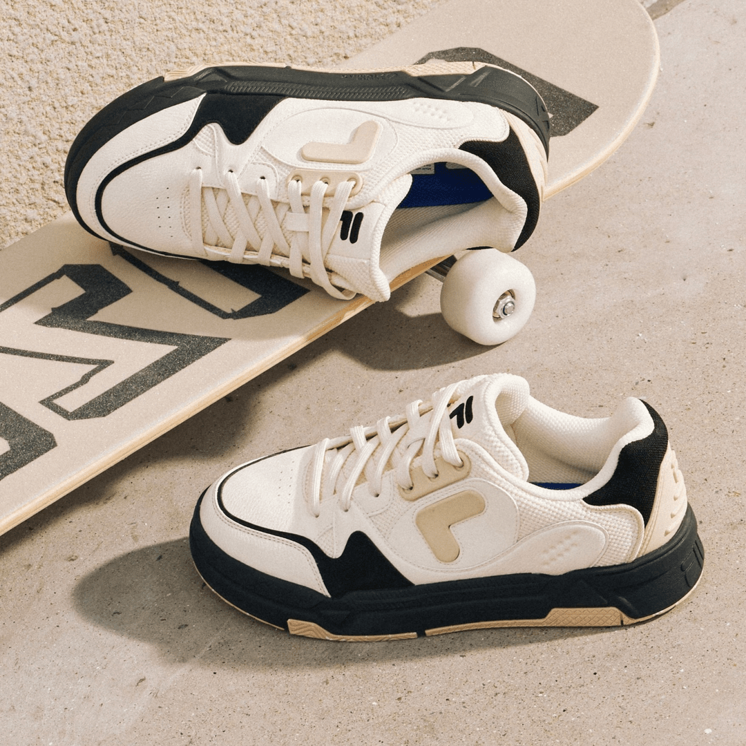 BANK DXFILA FUSION 斐乐潮牌女鞋流光风休闲低帮鞋T12W342206F