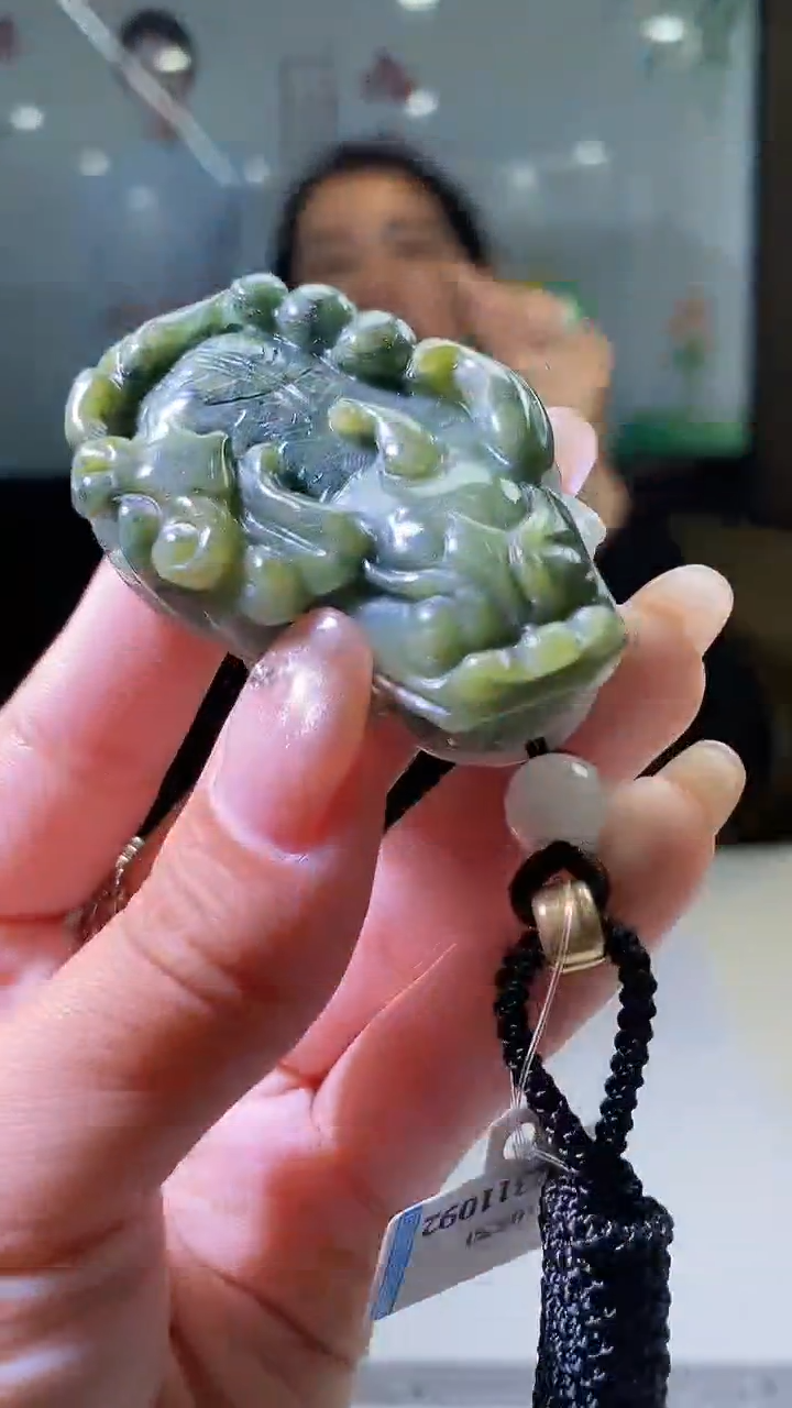 【闪购商品】翡翠颈饰未镶嵌H85
