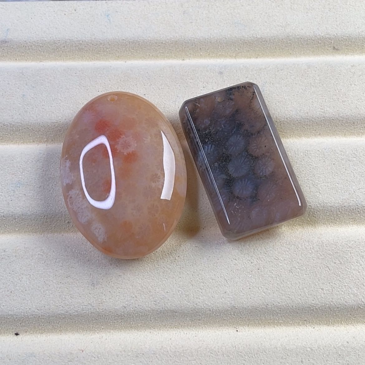 【闪购商品】硅化玉吊坠(赠链)未镶嵌