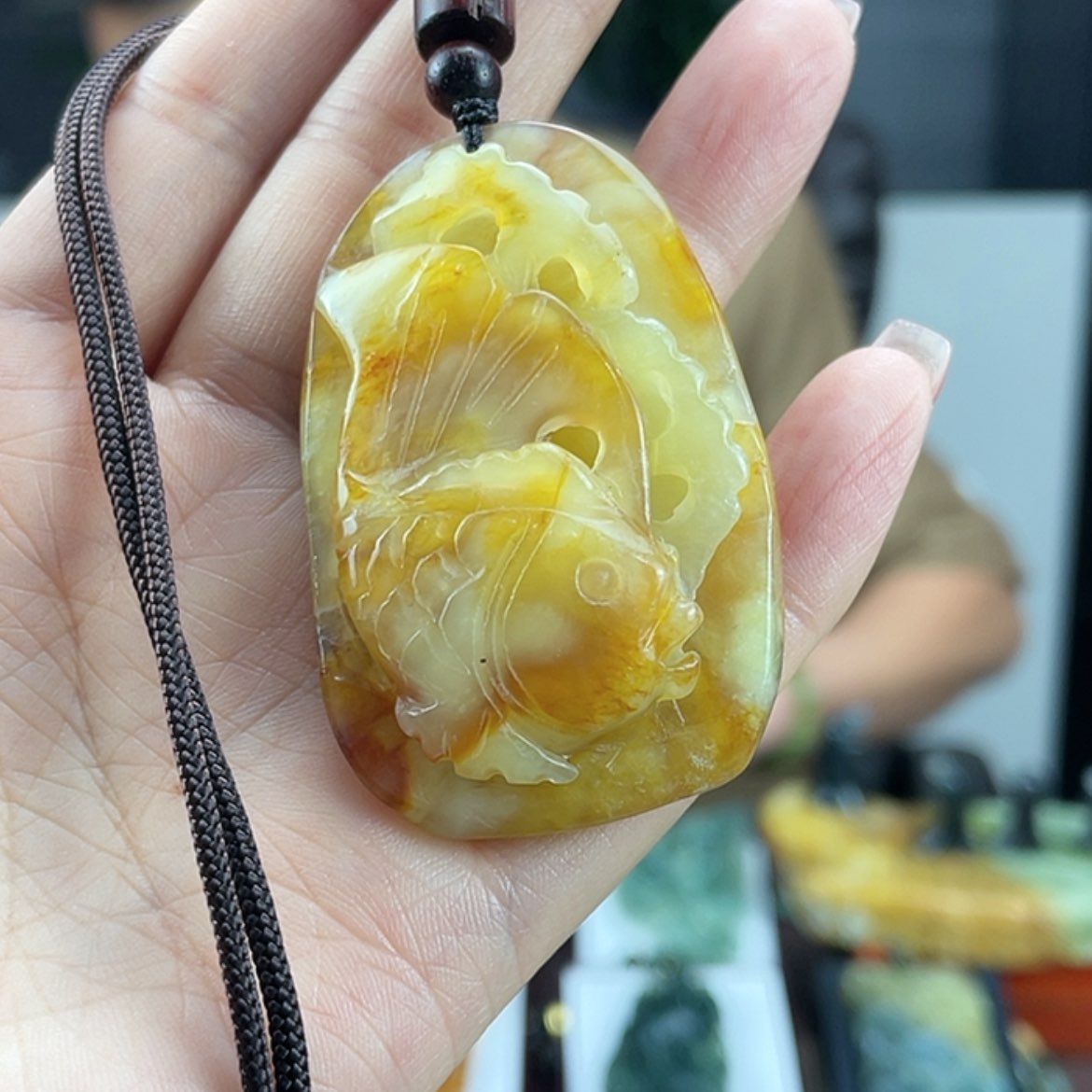 【闪购商品】蛇纹石玉颈饰未镶嵌