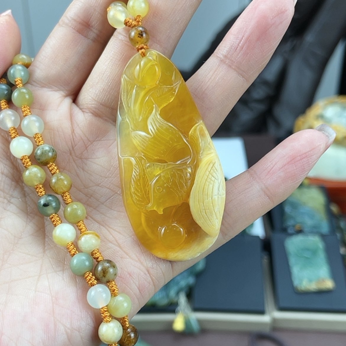 【闪购商品】蛇纹石玉颈饰未镶嵌