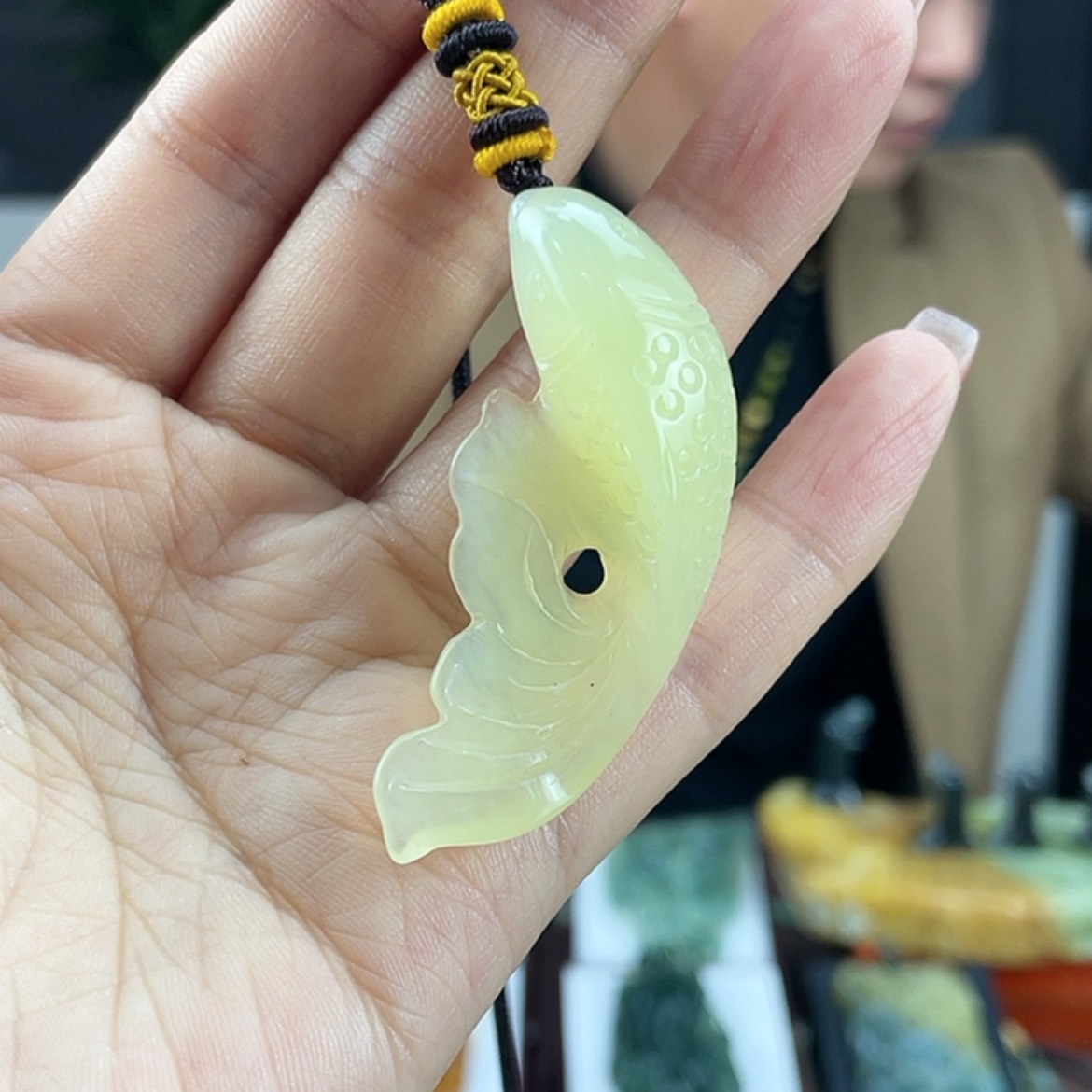 【闪购商品】蛇纹石玉颈饰未镶嵌