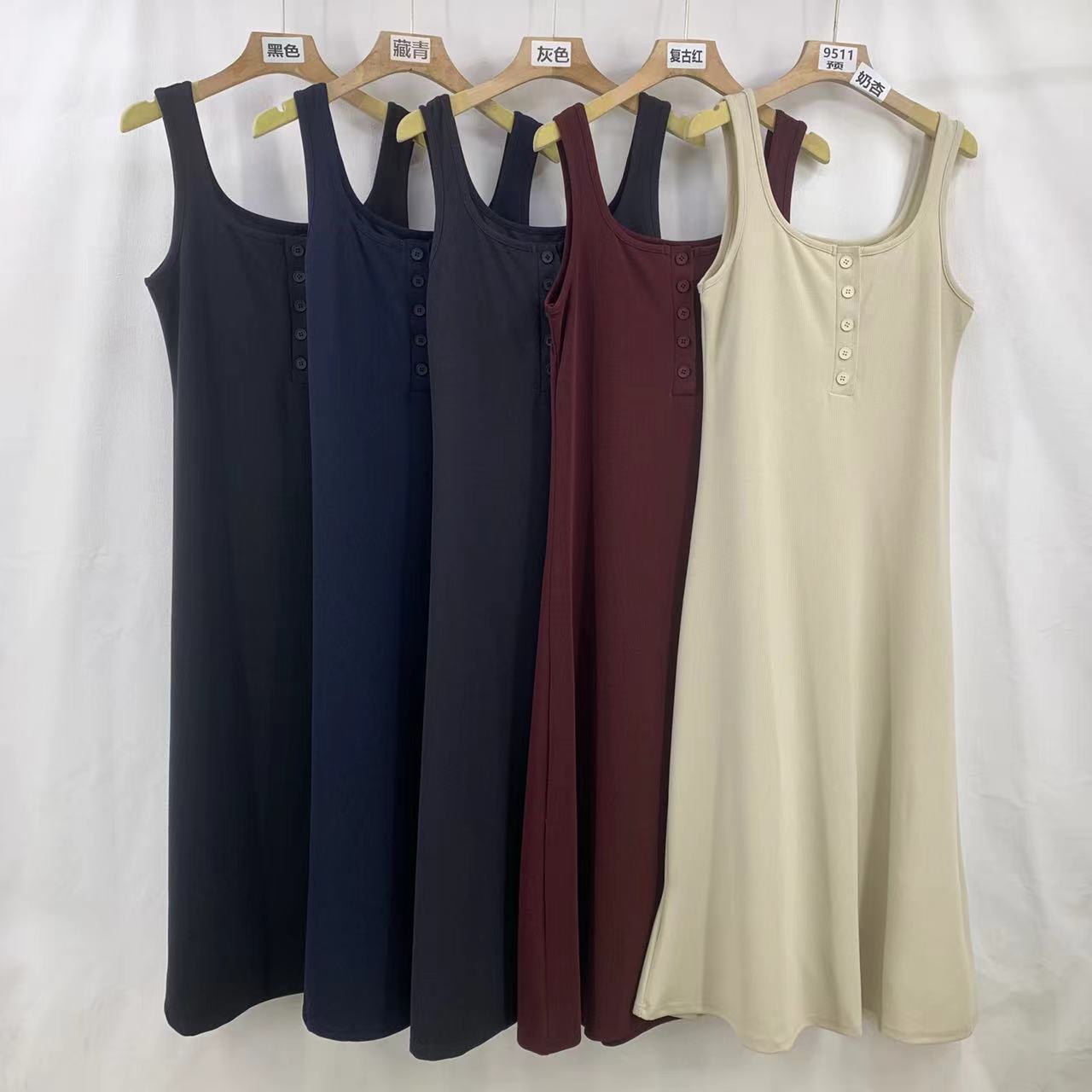 9511号#77218#秋百搭排扣设计收腰方领休闲背心裙（预）