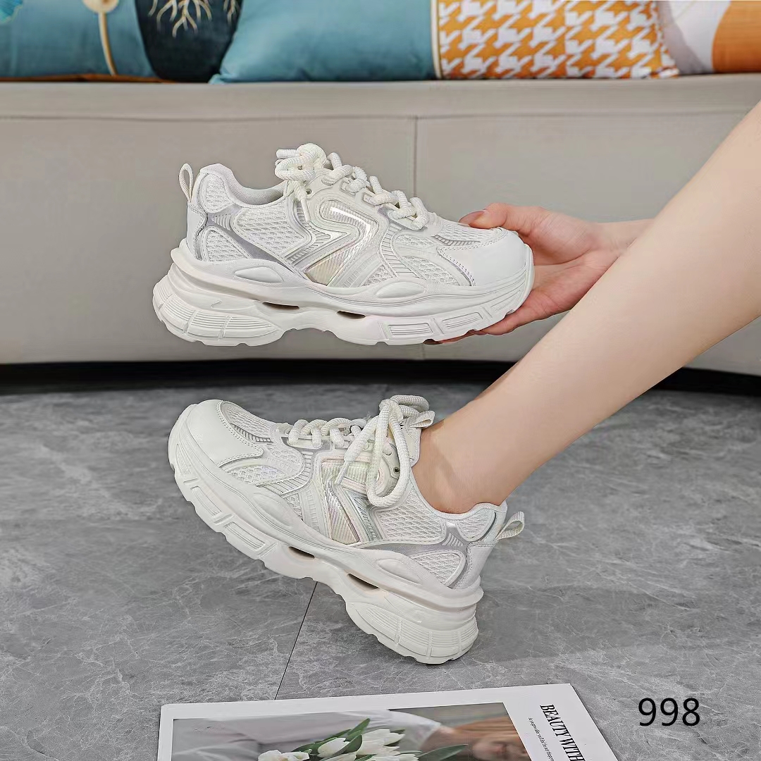 女鞋时尚休闲运动鞋