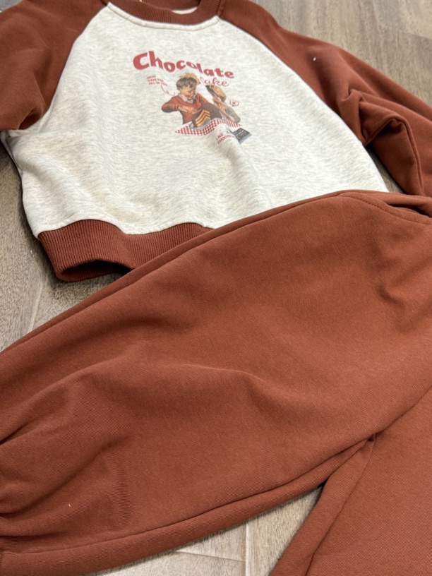 男女童春秋季品牌套装