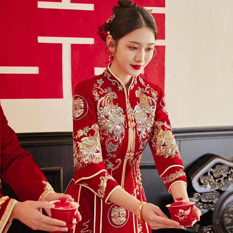 秀禾服大气新娘婚礼服装丝绒中式婚纱嫁衣修身敬酒服出阁服新款
