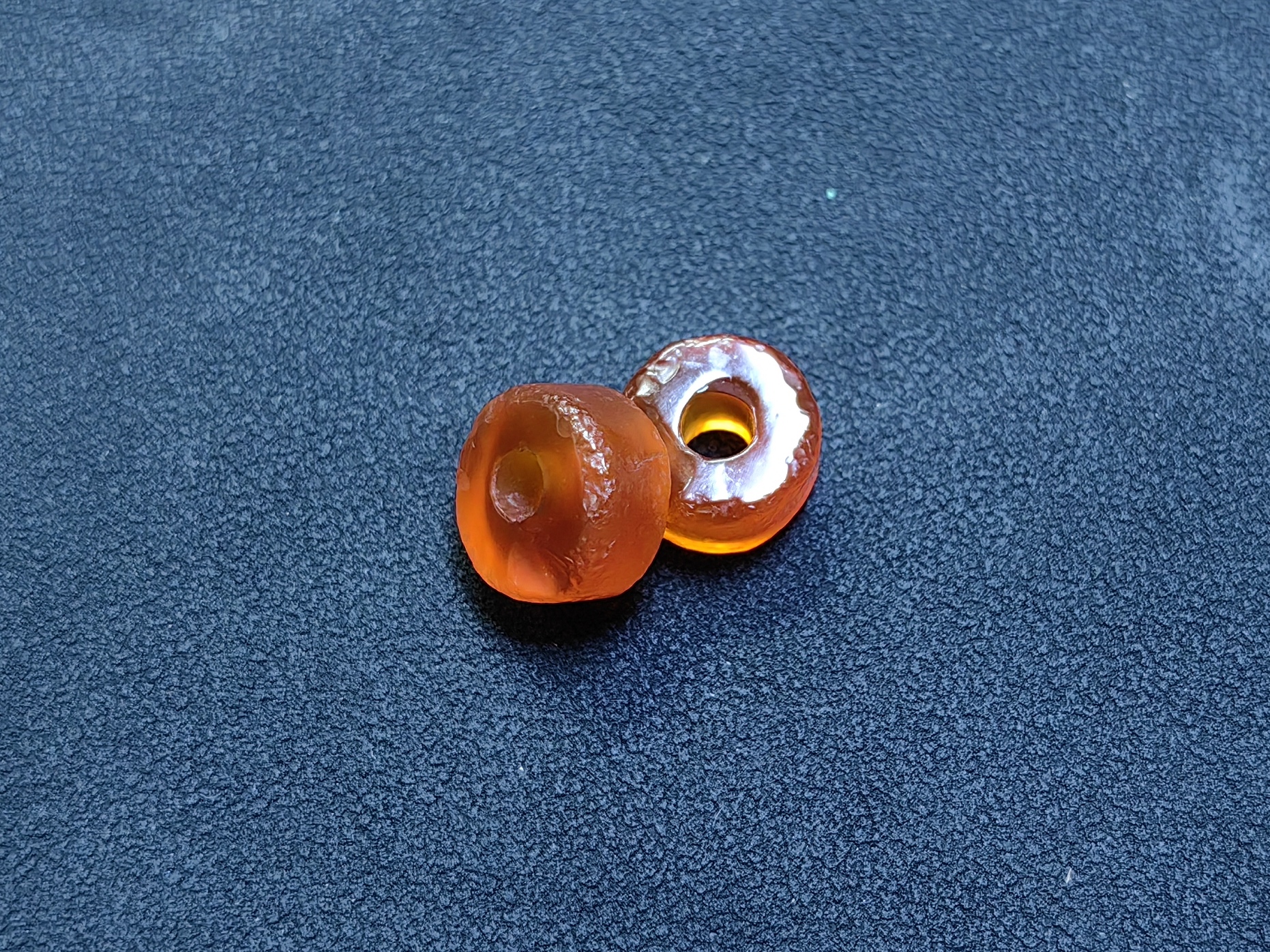 辽金 红玛瑙珠 1.0圆扁珠一对