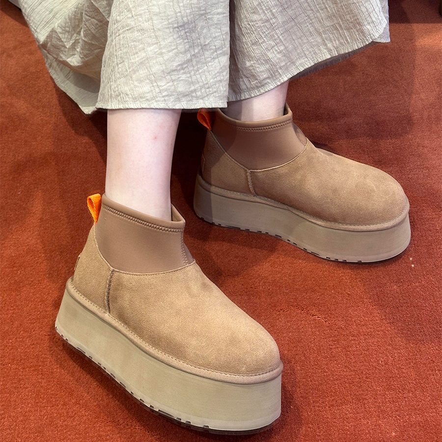 厚底mini弹力短靴女2025秋冬新款皮毛一体雪地靴休闲加绒短筒棉鞋