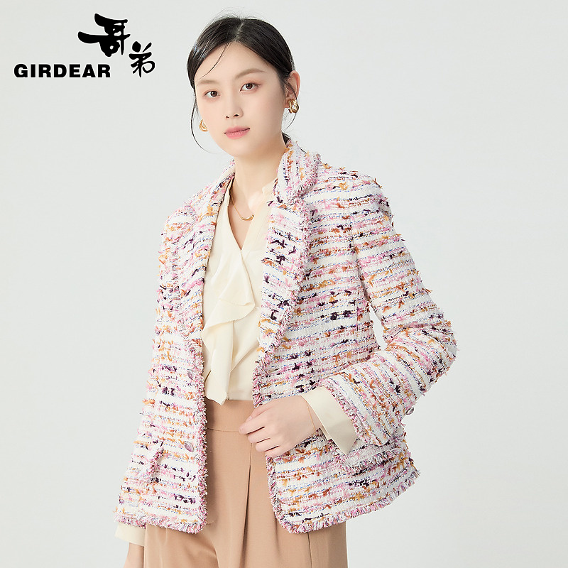 GIRDEAR/哥弟冬款精致毛边质感显瘦经典气质小香风外套女-1400805