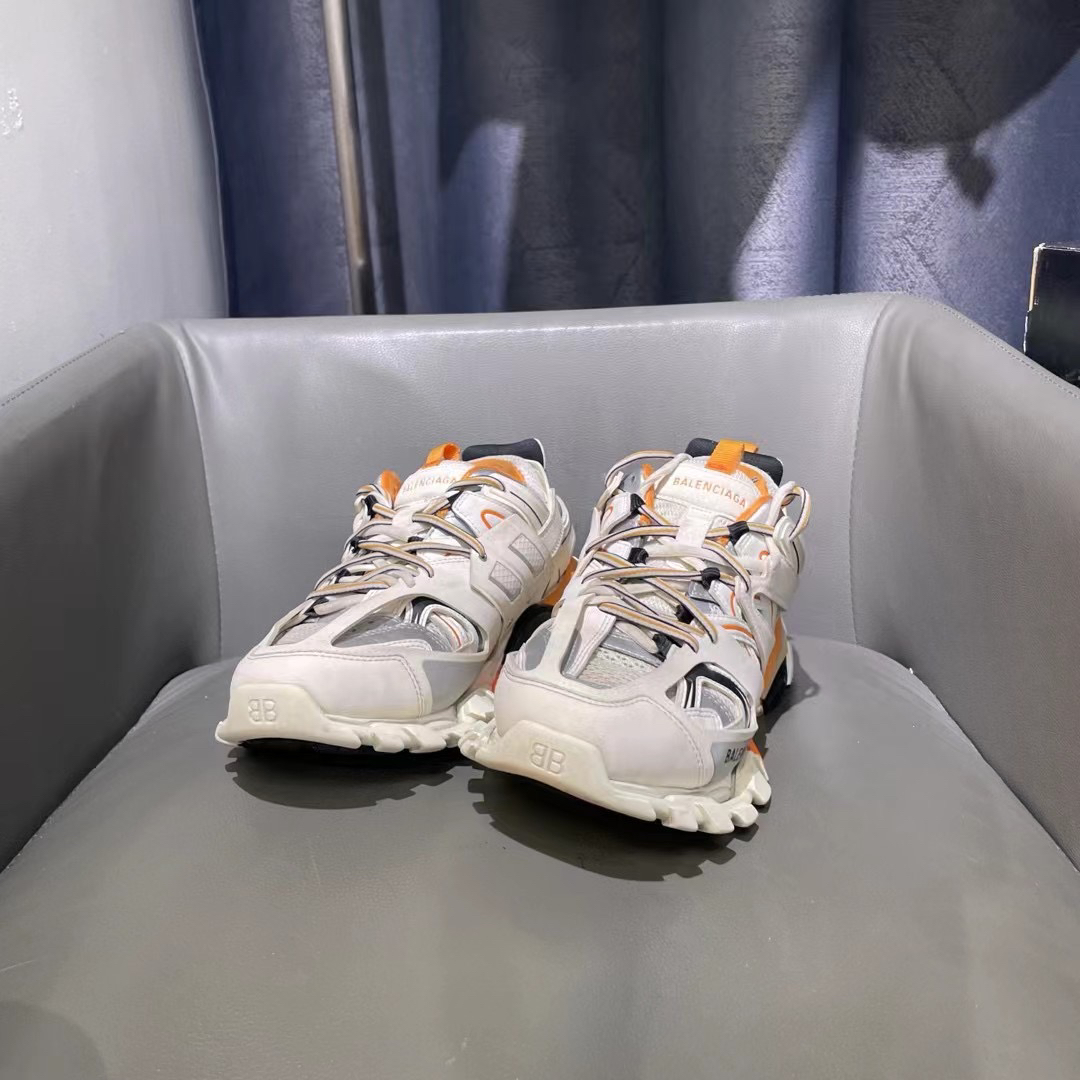 捡漏43码 巴黎世家 track 白橙色2899秒原盒配件球鞋