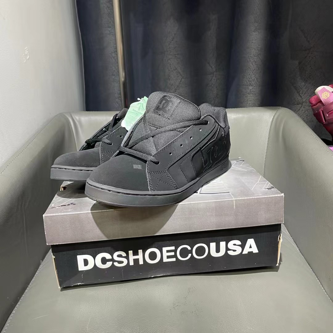 捡漏全新44.5码 滑板鞋专业板鞋 DCSHOES 黑武士原盒199秒杀球鞋