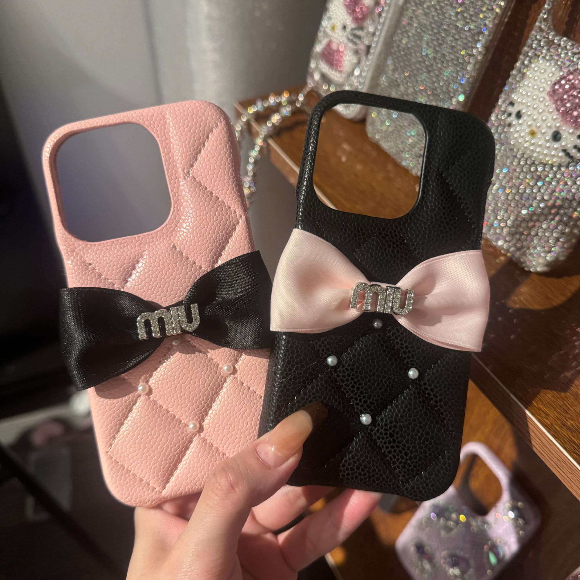 轻奢高级感菱形格立体蝴蝶结适用于苹果16promax手机壳iPhone15