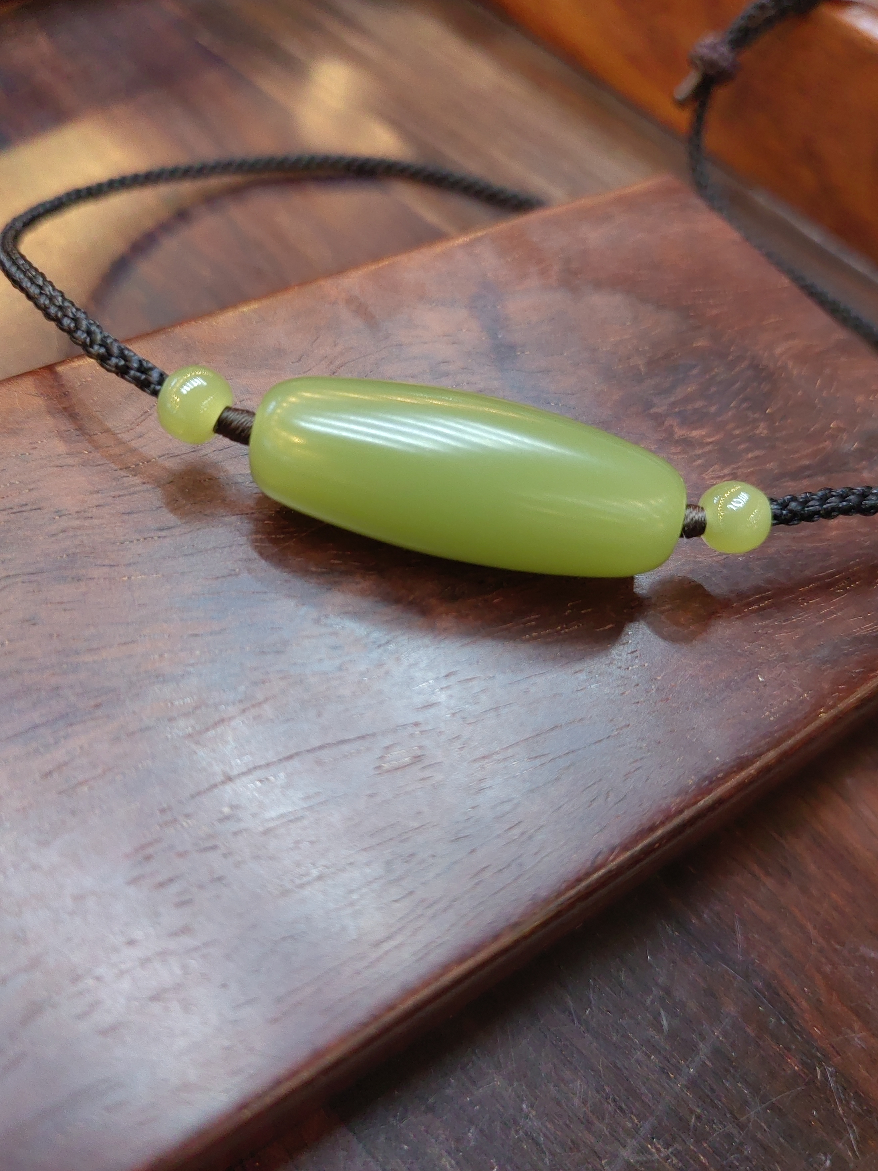 东北籽料析木河磨玉画龙料玉勒子吊坠