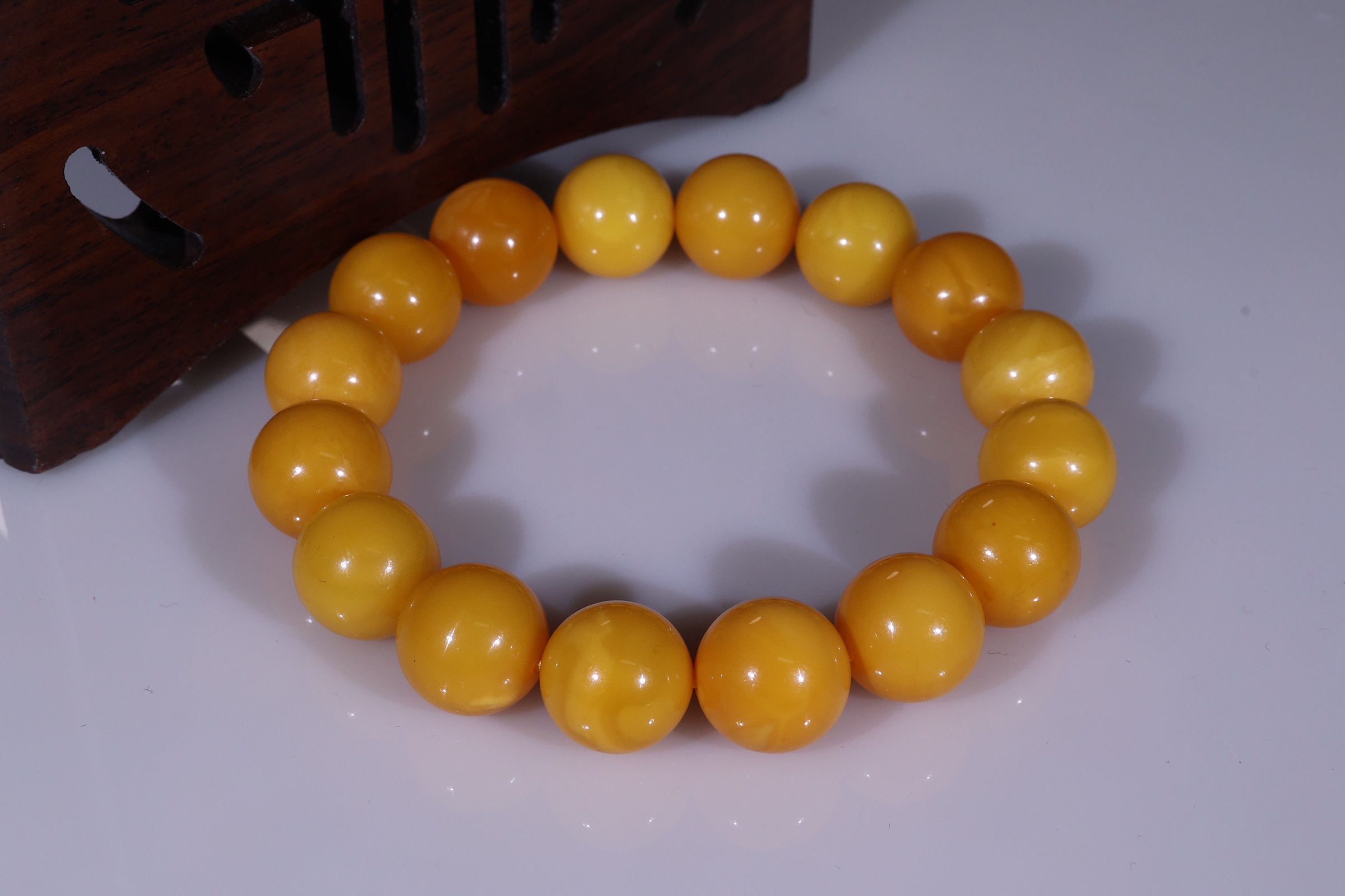 琥珀蜜蜡纯天然小年份自然氧化圆珠手串尺寸12大➕，18.5克