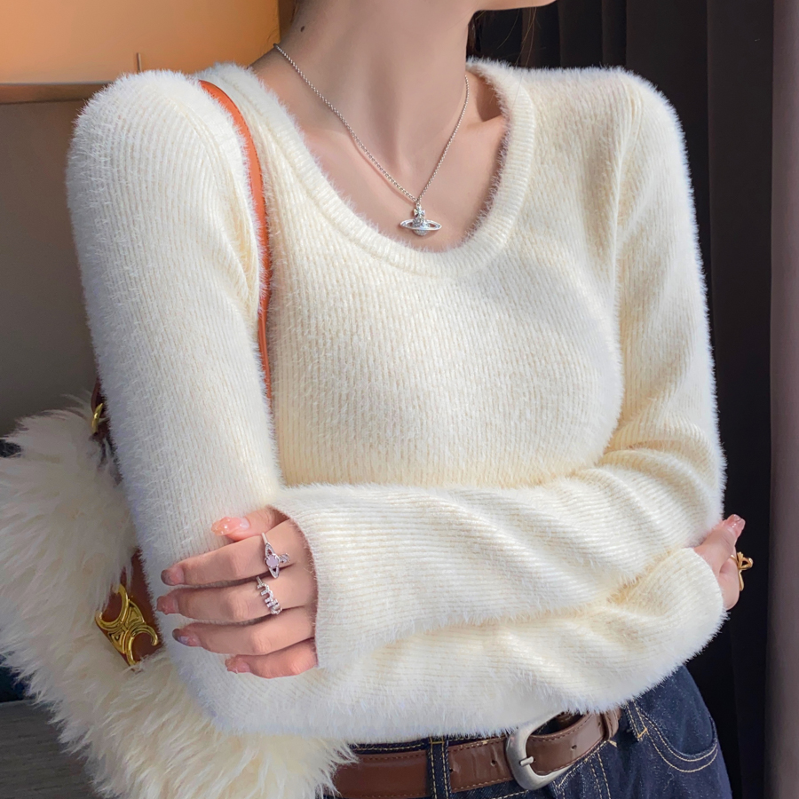 加绒加厚圆领毛衣女秋冬保暖2025新款设计感白色针织内搭打底上衣