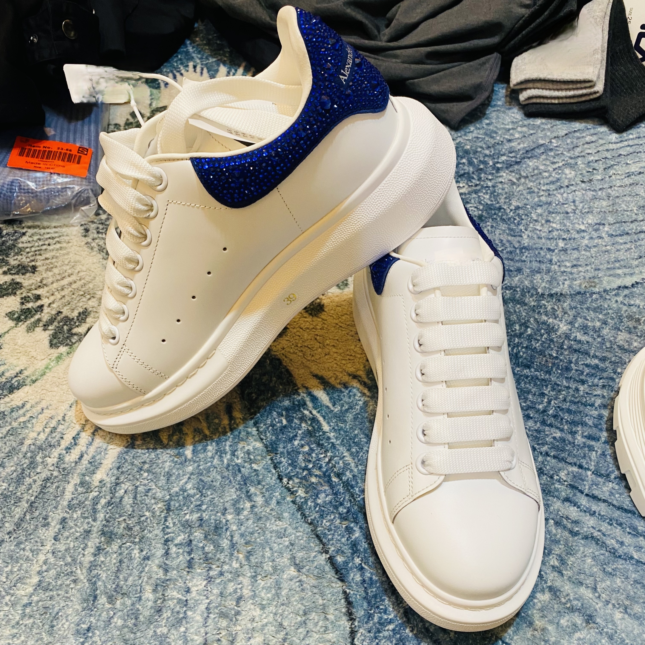 【备注买男款女款】舒适透气男女情侣款休闲运动鞋