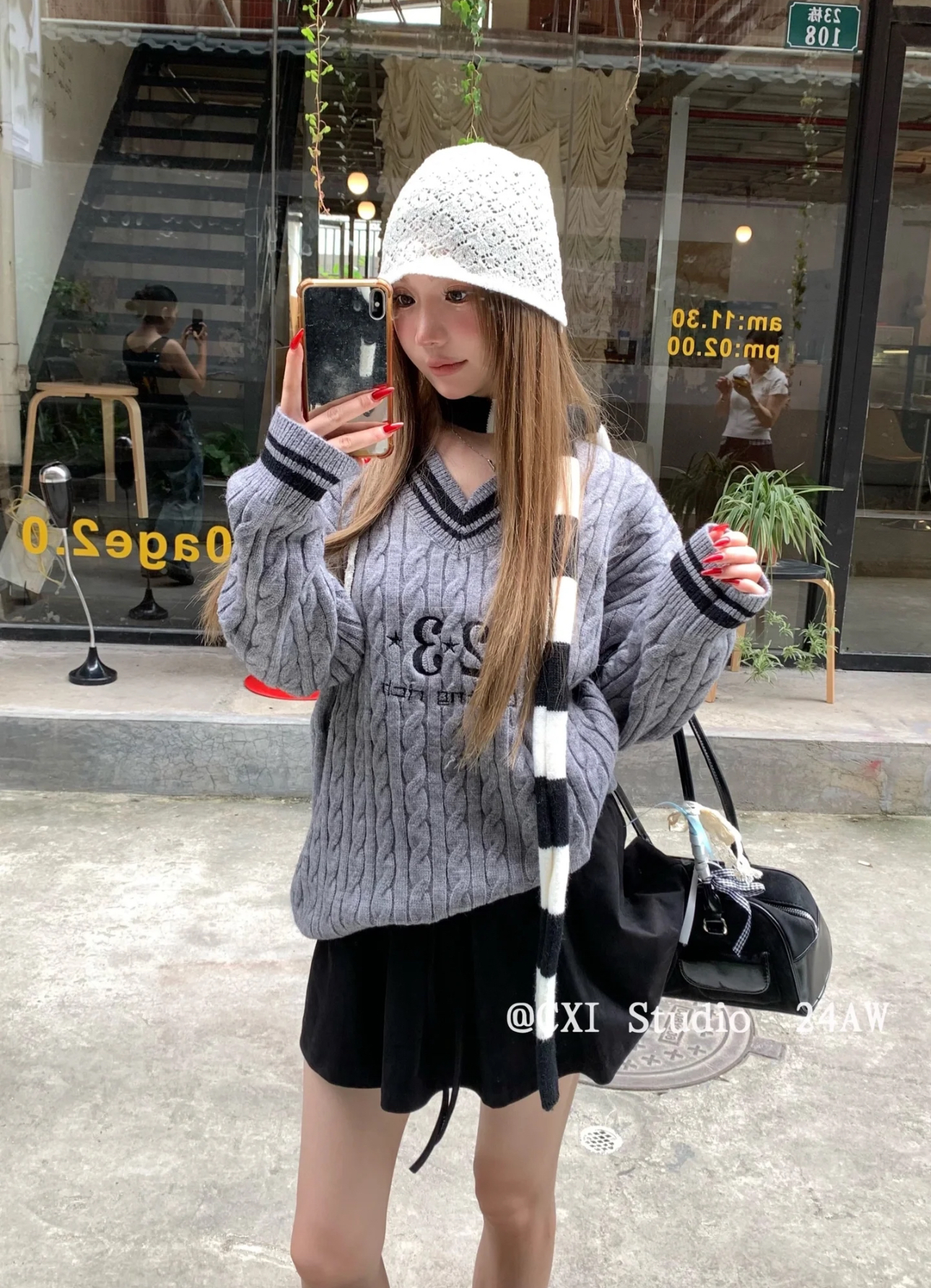 2024早秋新品v领拼色宽松长袖针织时尚套头休闲减龄百搭上衣