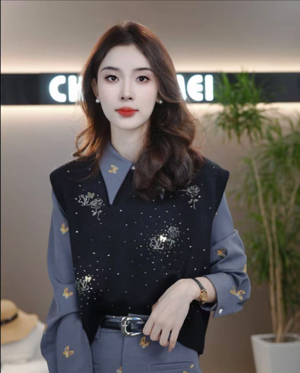 CYM1382针织黑色马甲女秋季新款轻奢坎肩背心无袖上衣