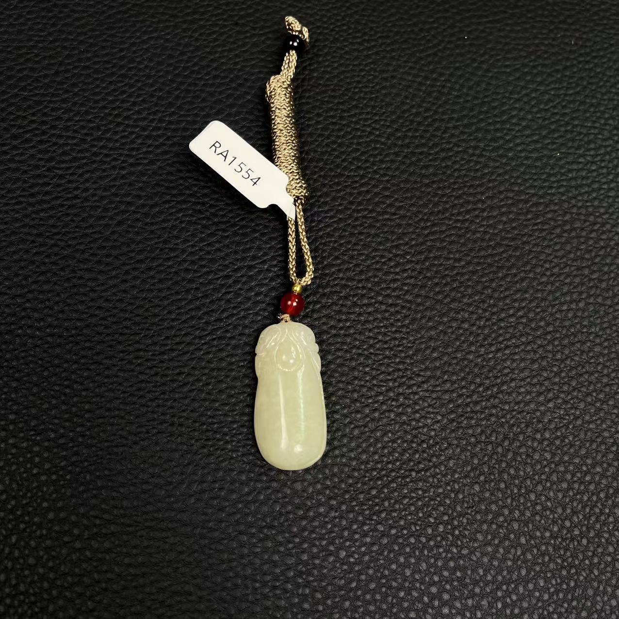 和田玉雕刻挂件167