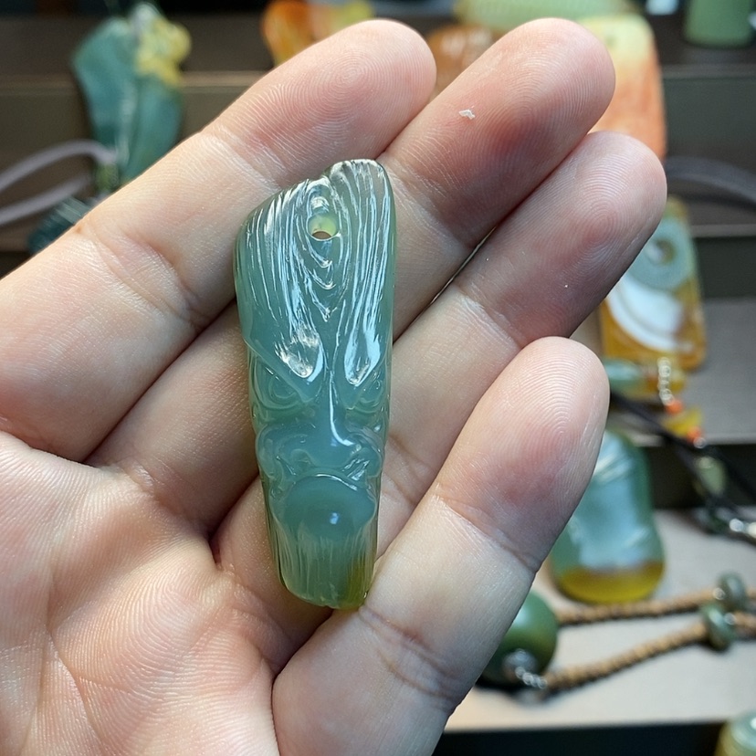 【闪购商品】岫玉颈饰未镶嵌ە****言