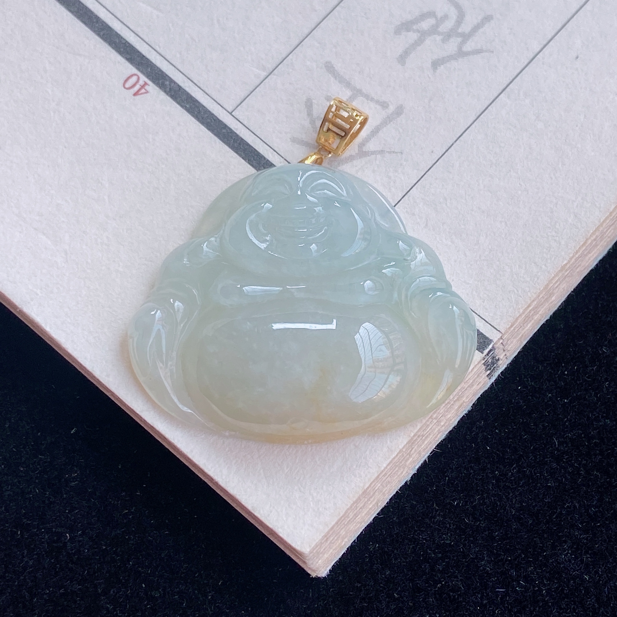 自然光实拍缅甸天然翡翠A货18K金镶肚里藏金黄翡佛公玉石吊坠4