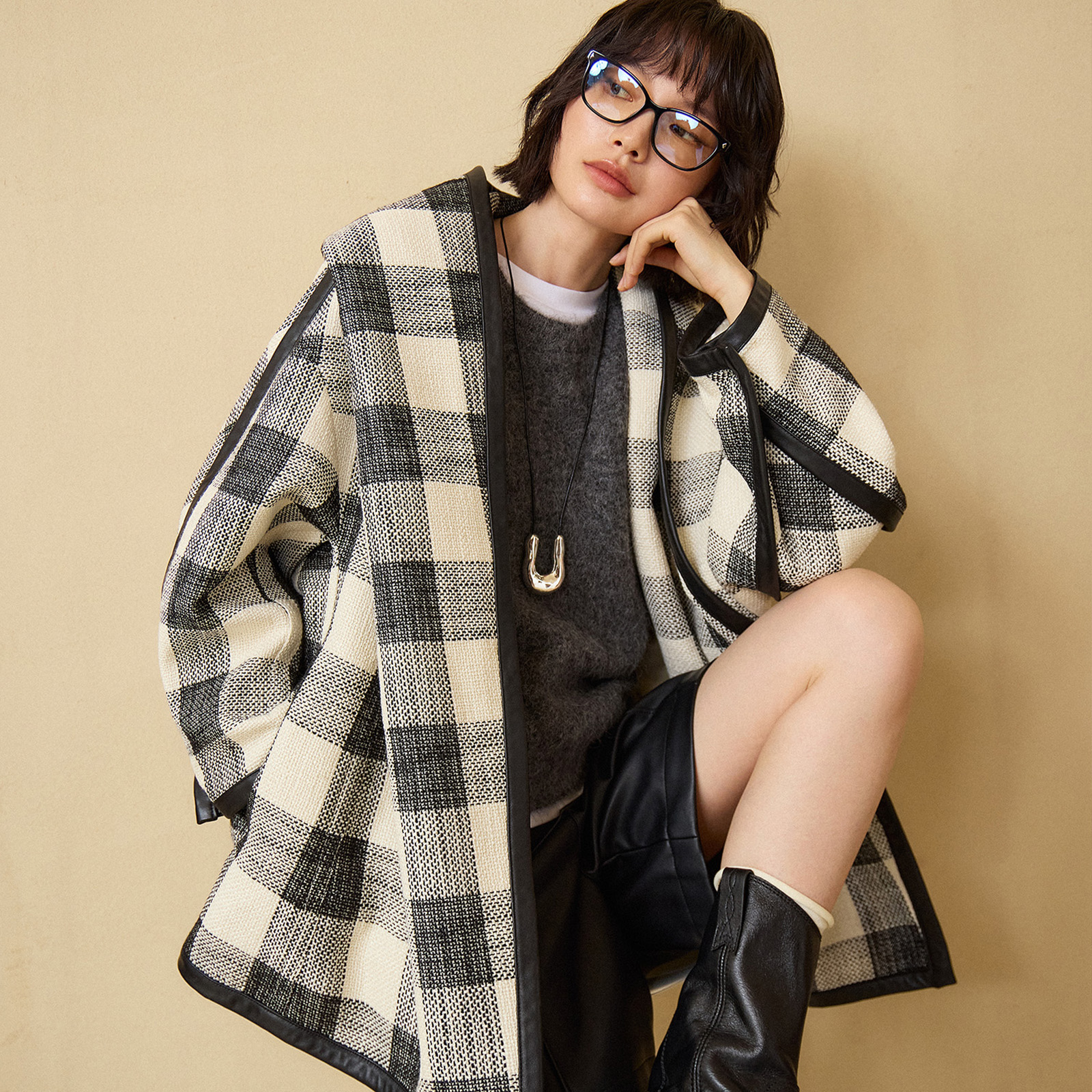 华吉言/HUAJIYAN【时光斗篷】编织小香格纹面料时尚气质连帽外套