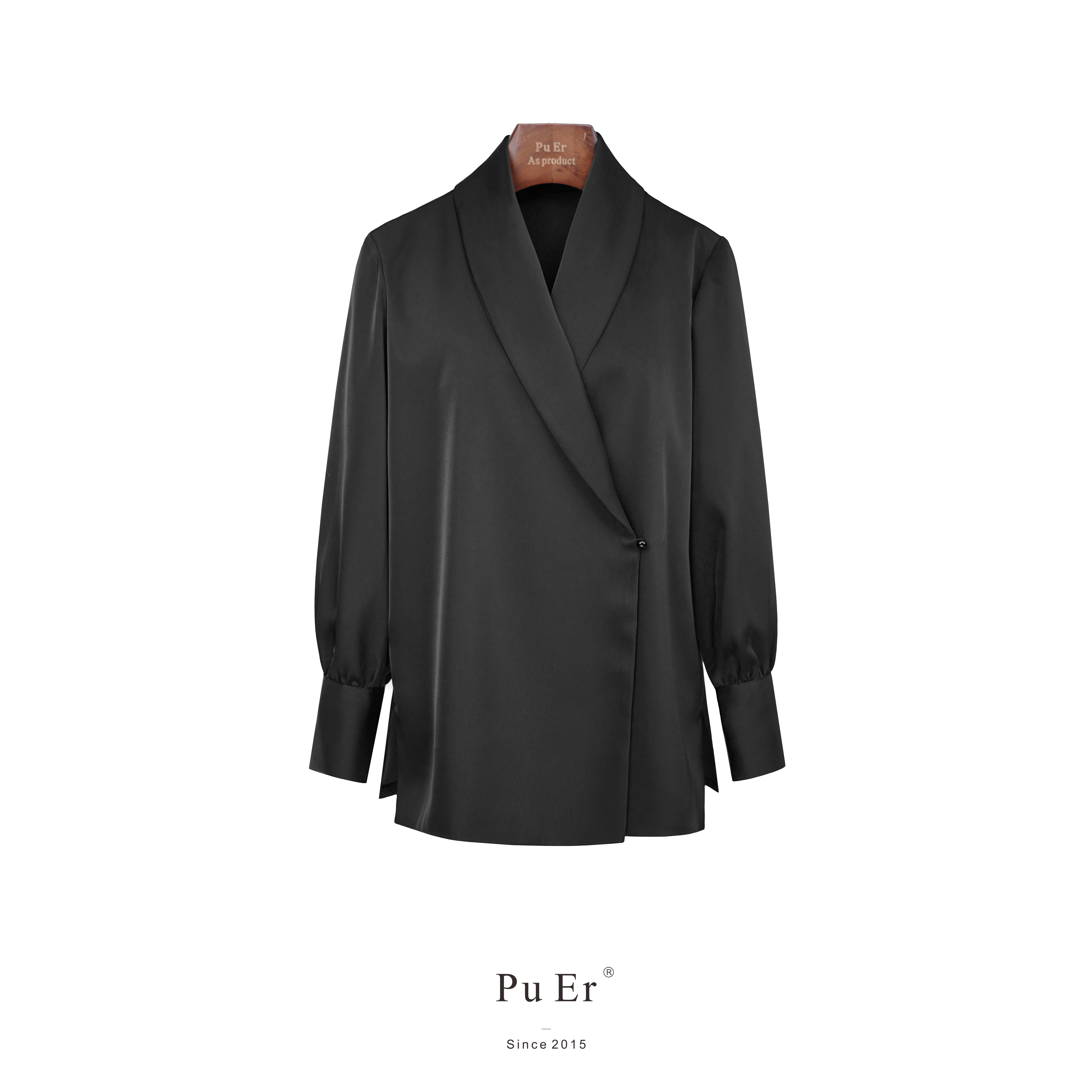 PUER春夏款黑色白色青果领衬衣