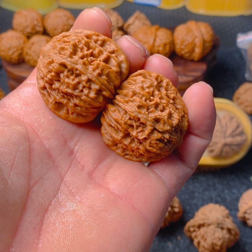 【闪购商品】文玩核桃把件027