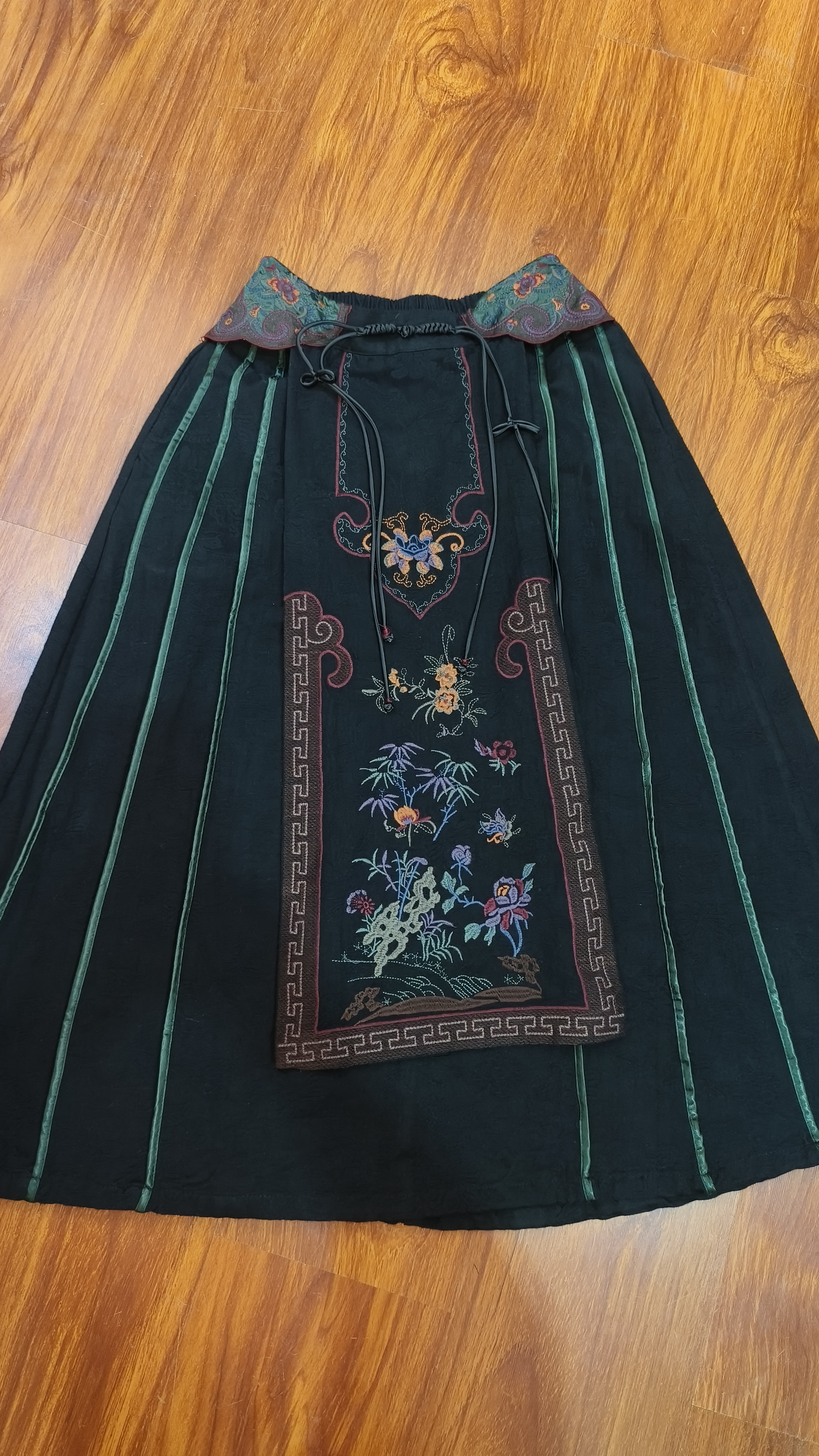 青荷家24春款女士半身裙新中式复古网红