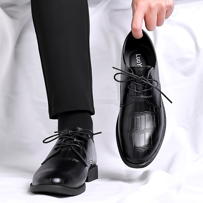 商务皮鞋男款2025冬季新款英伦风男士正装伴郎休闲西装新郎结婚鞋