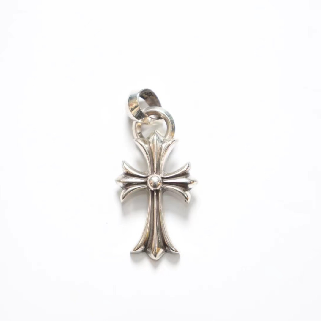 CHROME HEARTS 全银十字架（中） 项链吊坠
