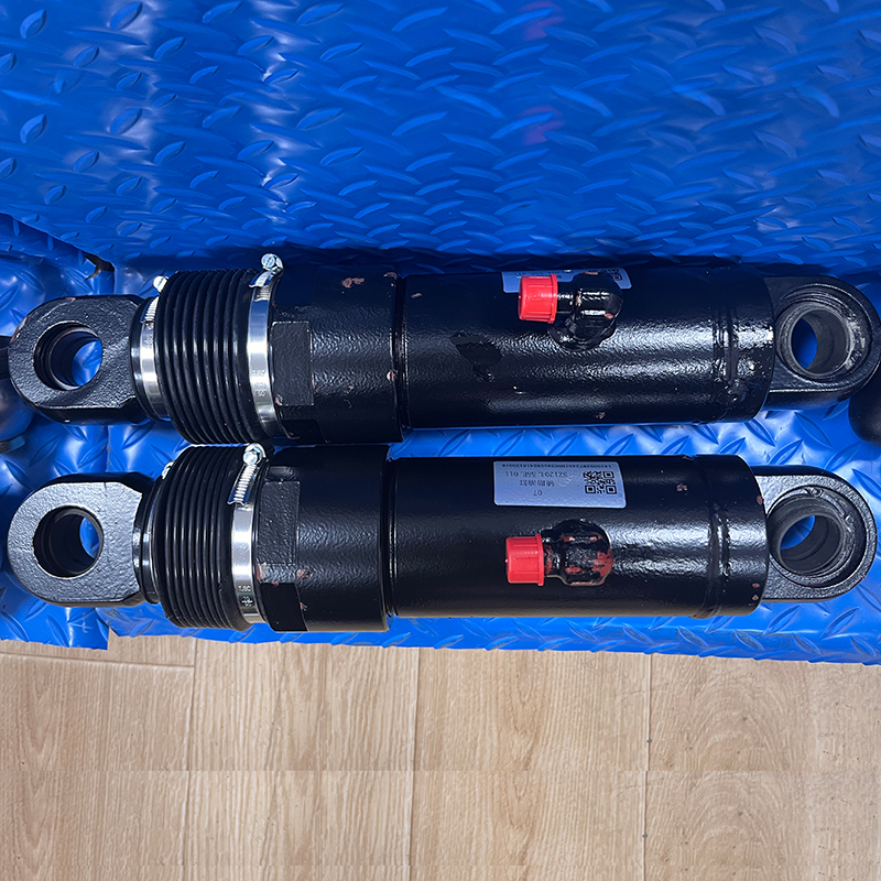 24东方红原厂提升辅助油缸
