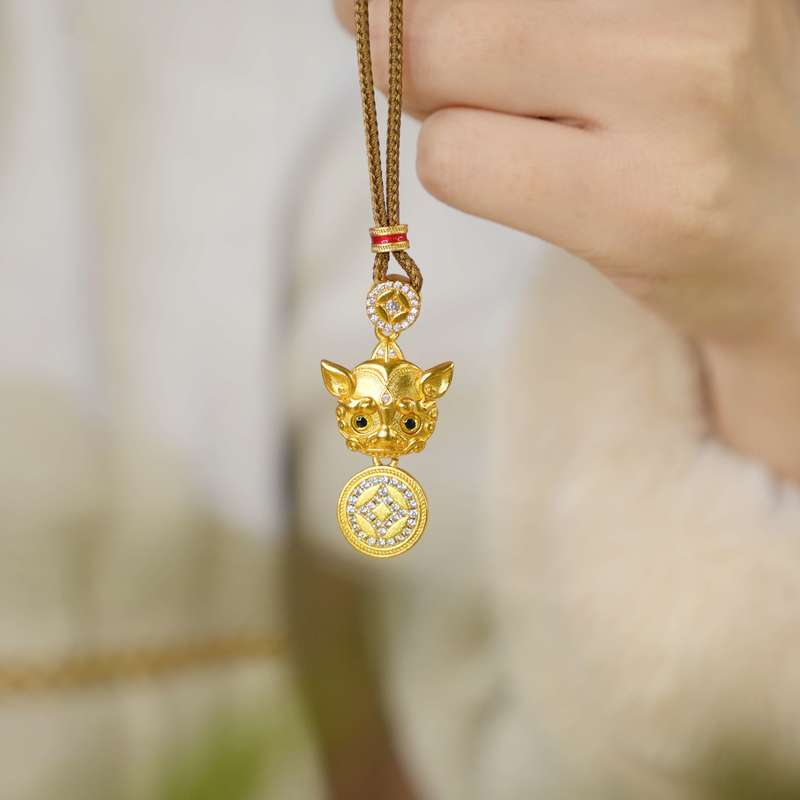 铜合金锆石吊坠 时尚百搭女款元宝祥云点钻钱币吊坠金色貔貅项链