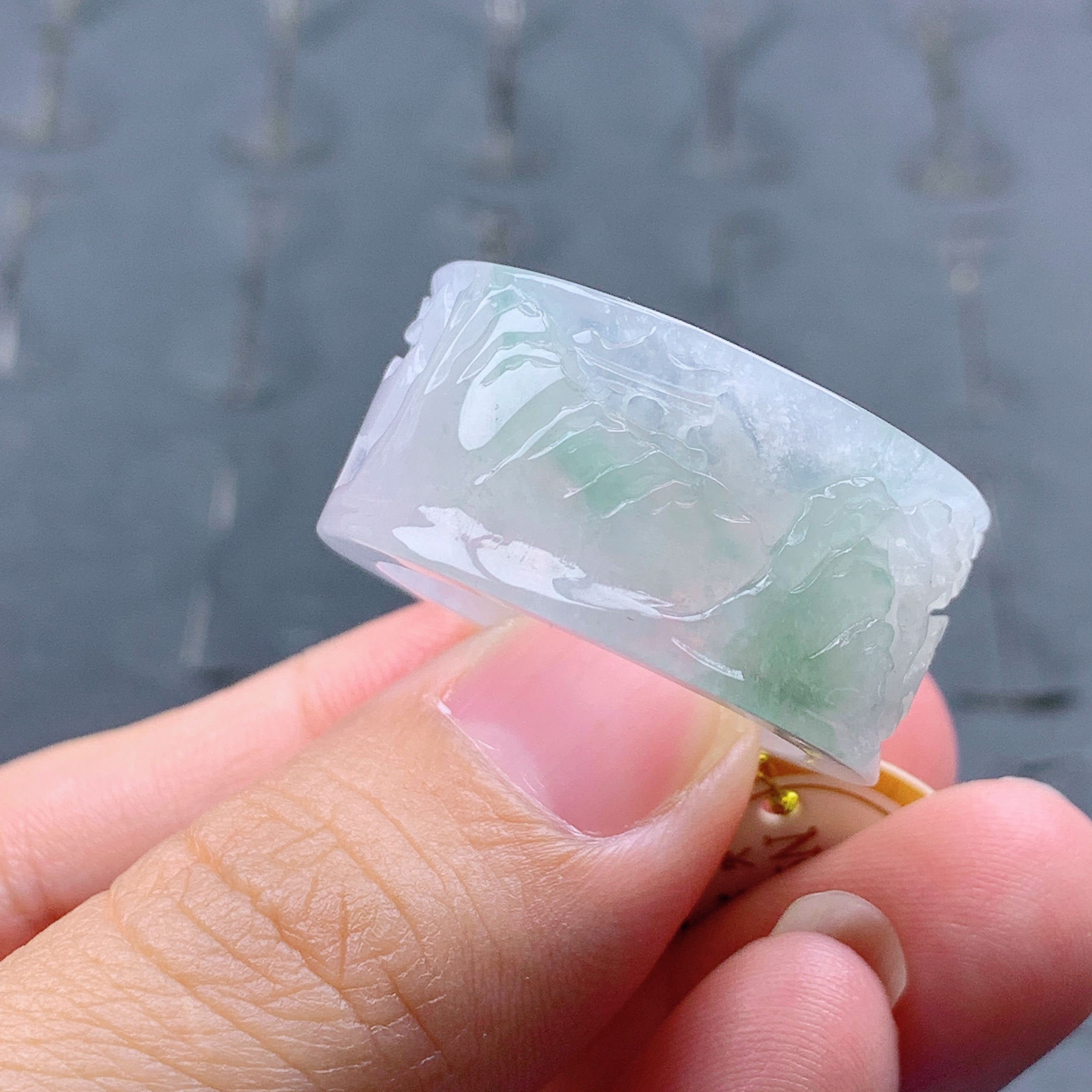 25-26号缅甸天然A货翡翠 内径21.3/13.2/3.6mm 飘绿山水扳指T412