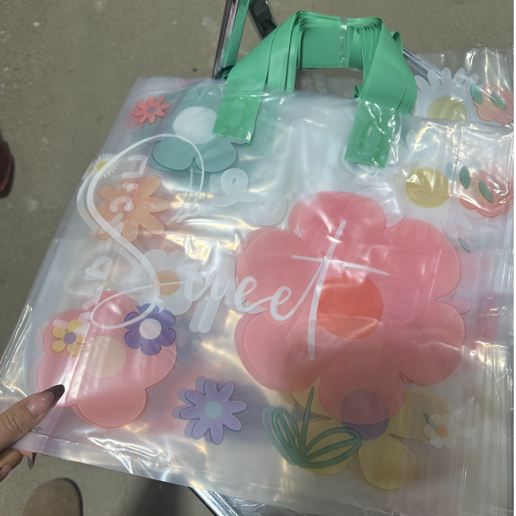 泫雅花手提袋包装袋中号（微瑕介意勿拍）