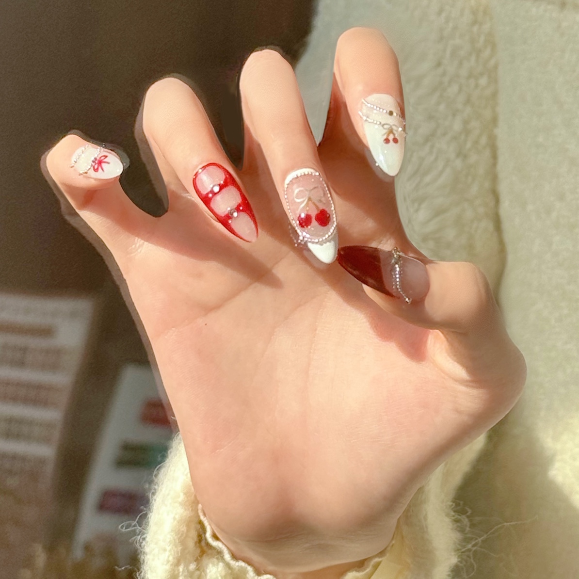 罗迦｜少女纯欲感车厘子红樱桃高端轻奢手绘纯手工穿戴甲·长尖