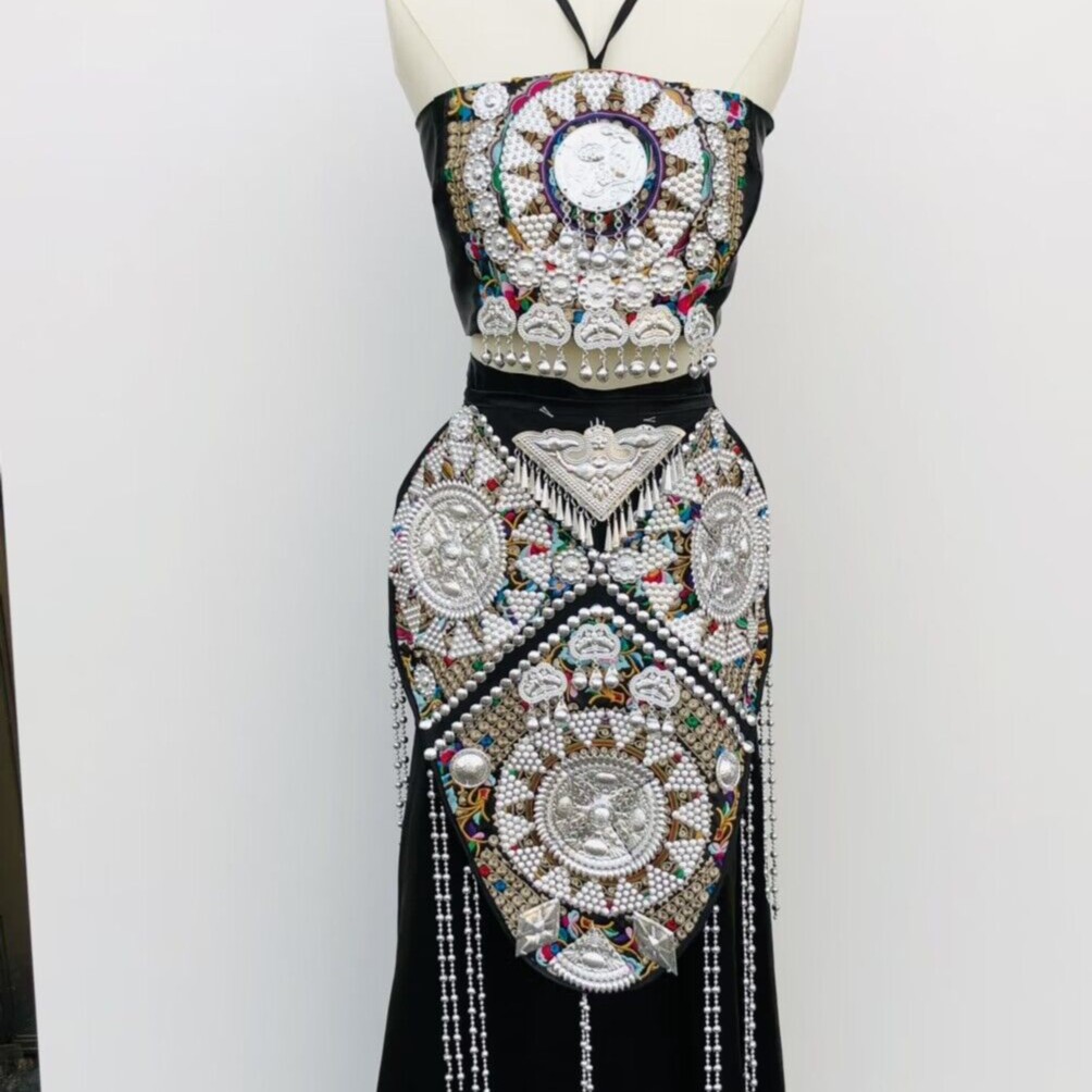 苗族服装套装民族风舞台舞服新疆舞表演服网红女士重工