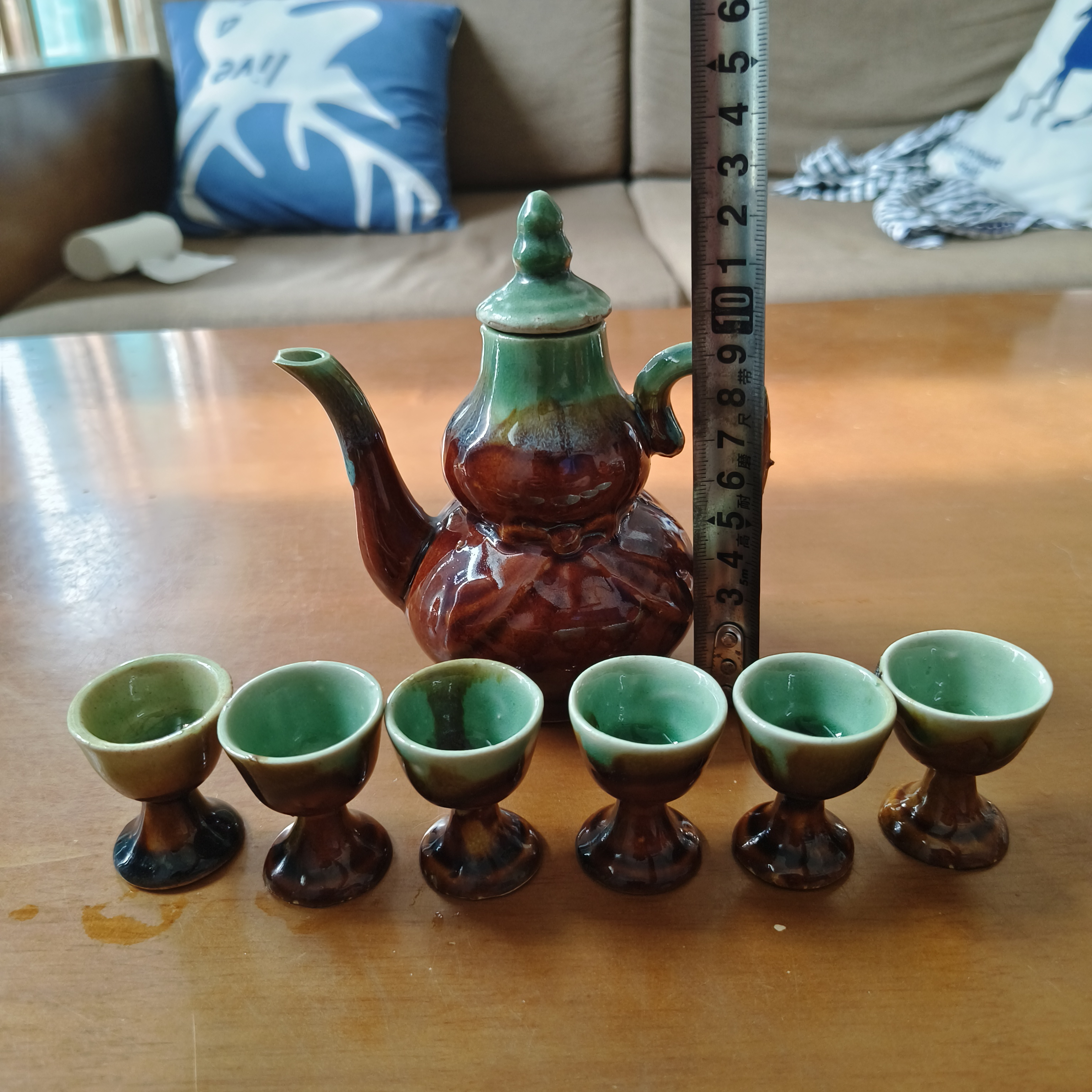 老手工比较粗糙怀旧五六十年代老式葫芦酒壶,一壶6杯,