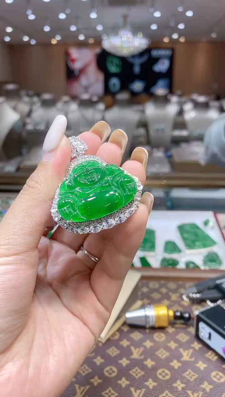 【闪购商品】翡翠颈饰银S925镶嵌佛公发一件